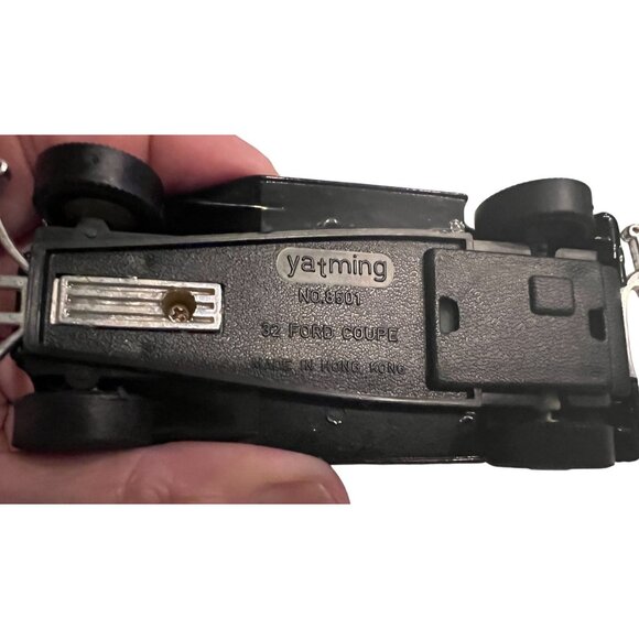 Vintage Yatming 1932 Ford Coupe Diecast Model Car No. 8501 - Picture 5 of 5